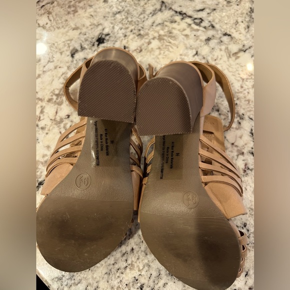 Merona Heels 👠 - Picture 5 of 5